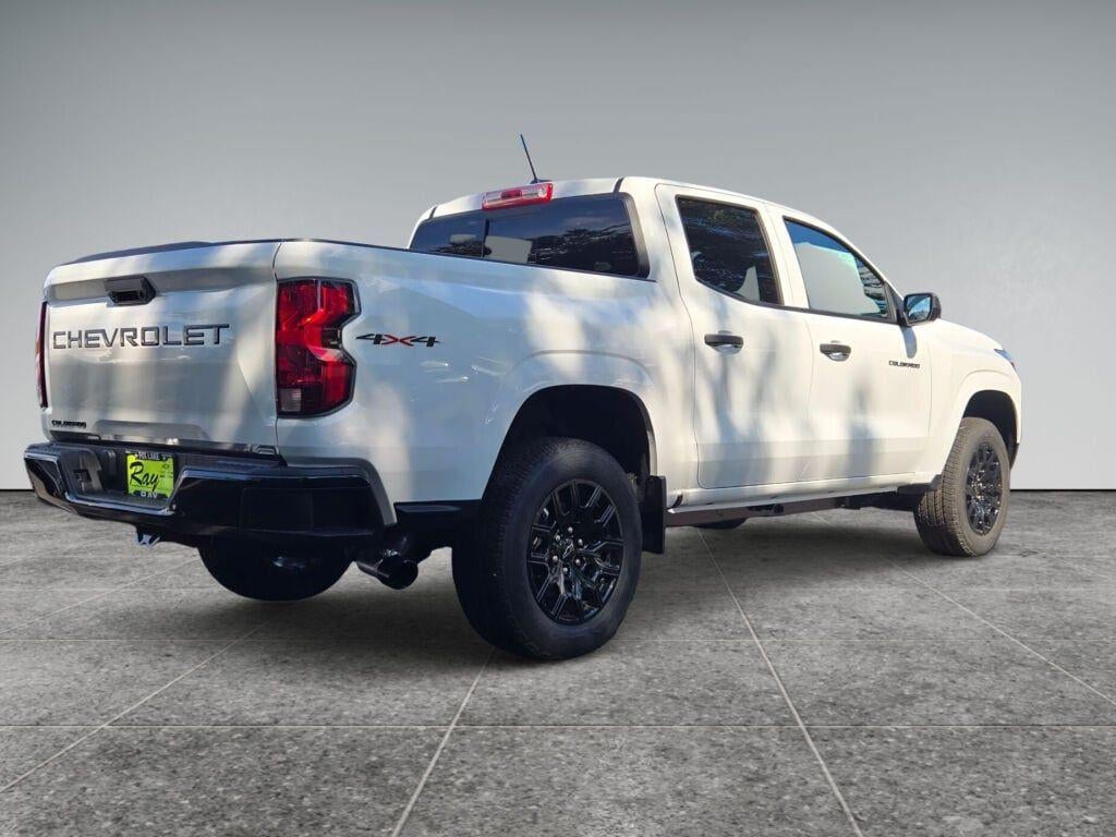 2026 Chevrolet Colorado Crew Cab Short Box 4-Wheel Drive Work Truck
