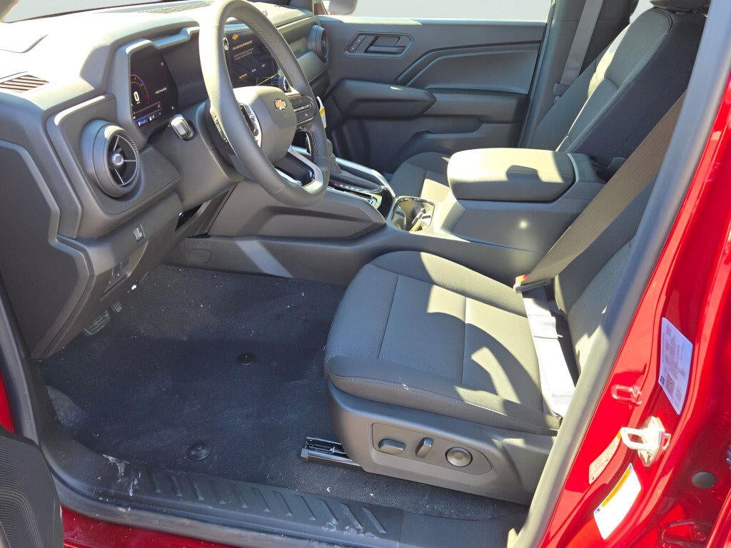2026 Chevrolet Colorado Crew Cab Short Box 4-Wheel Drive Work Truck