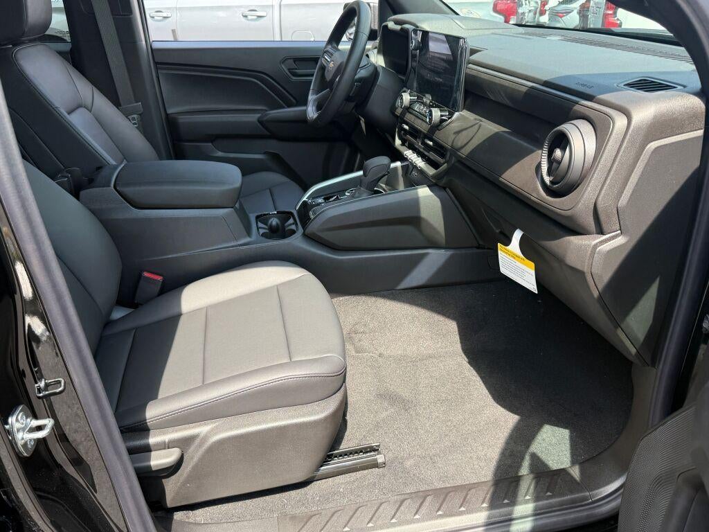 2026 Chevrolet Colorado Crew Cab Short Box 4-Wheel Drive Work Truck