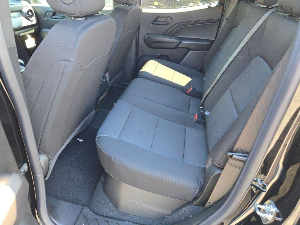 2026 Chevrolet Colorado Crew Cab Short Box 4-Wheel Drive Work Truck
