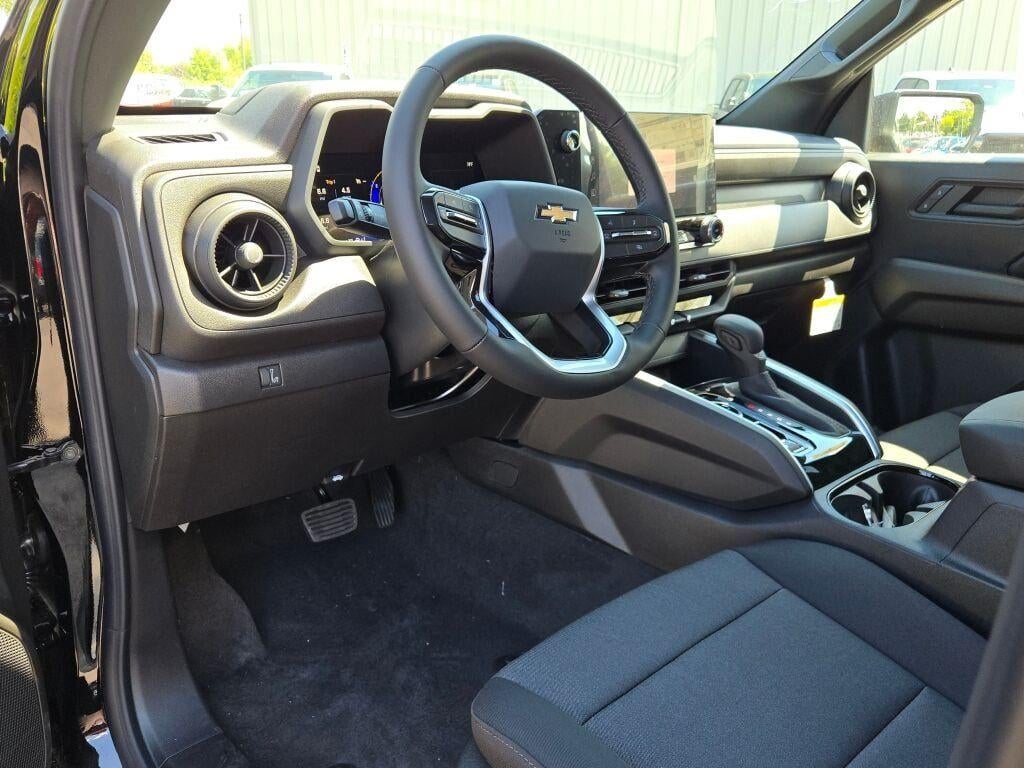 2026 Chevrolet Colorado Crew Cab Short Box 4-Wheel Drive Work Truck