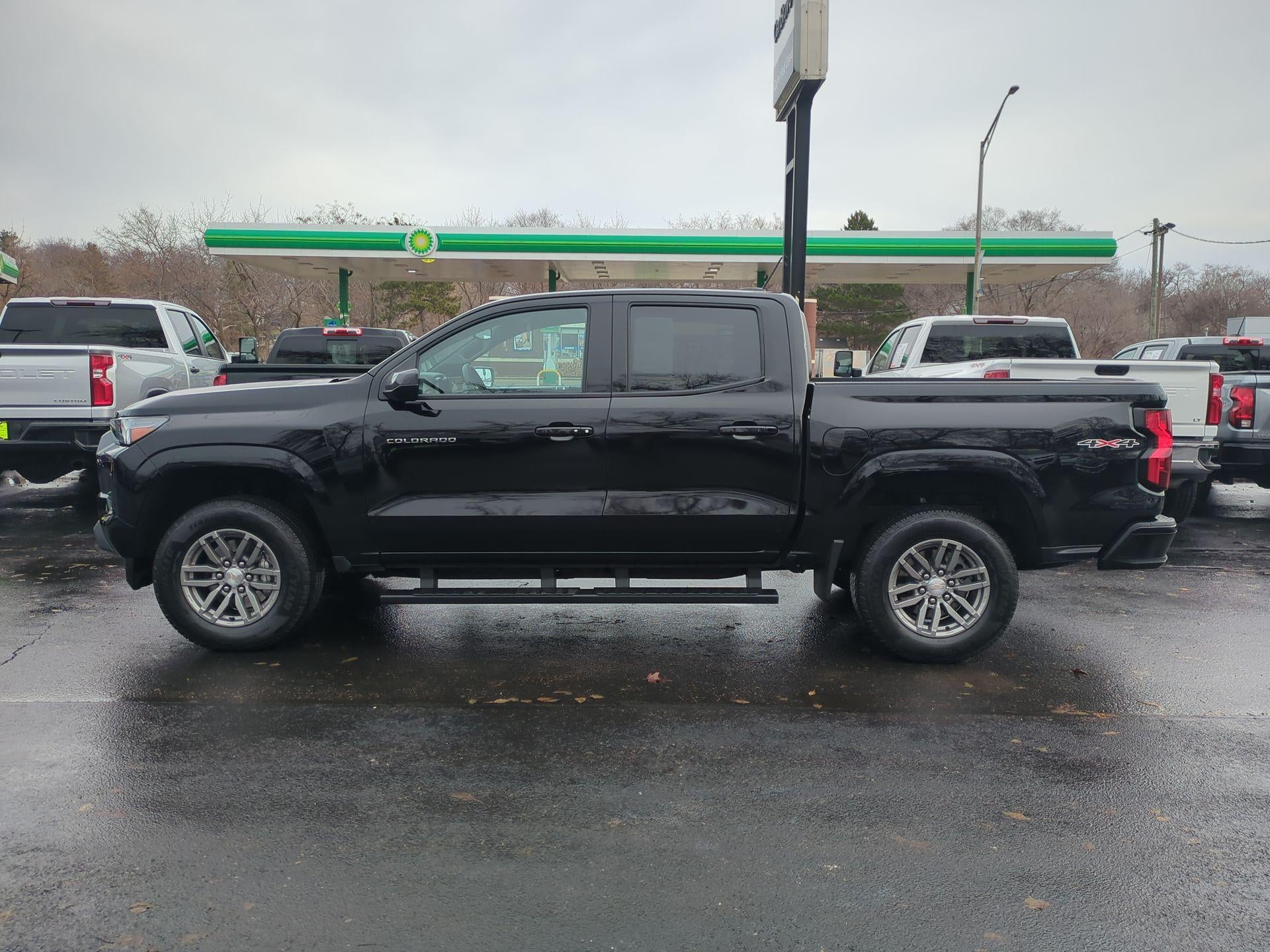 2024 Chevrolet Colorado LT