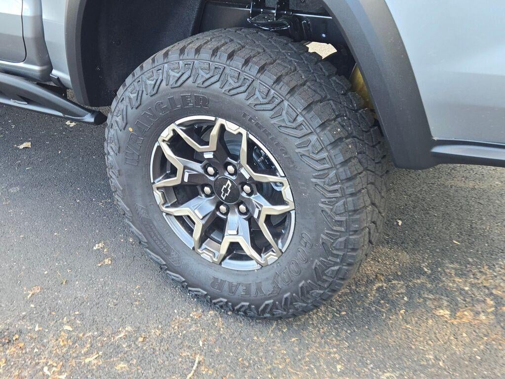 2026 Chevrolet Colorado Crew Cab Short Box 4-Wheel Drive ZR2