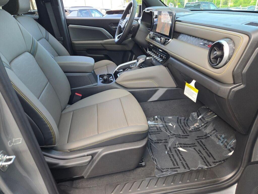 2026 Chevrolet Colorado Crew Cab Short Box 4-Wheel Drive ZR2