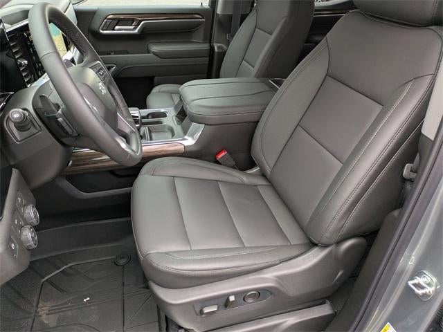 2026 Chevrolet Silverado 1500 Crew Cab Short Box 4-Wheel Drive RST