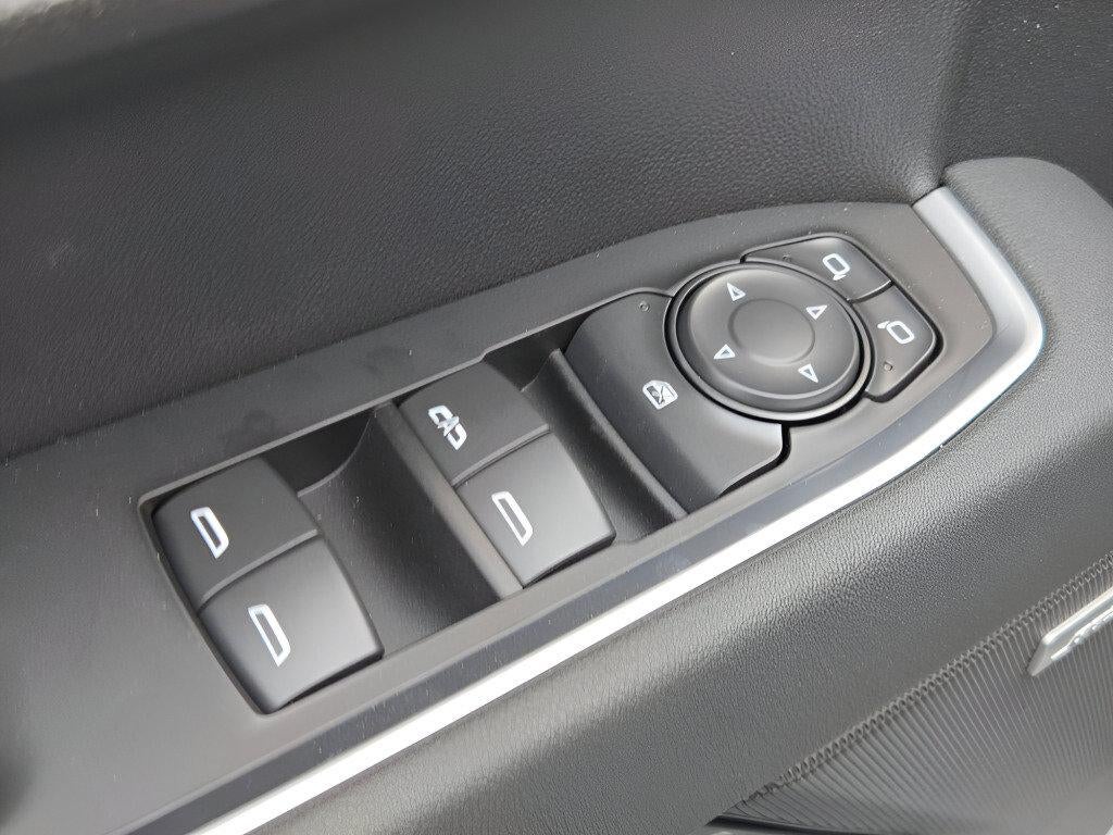 2026 Chevrolet Silverado 1500 Crew Cab Short Box 4-Wheel Drive RST