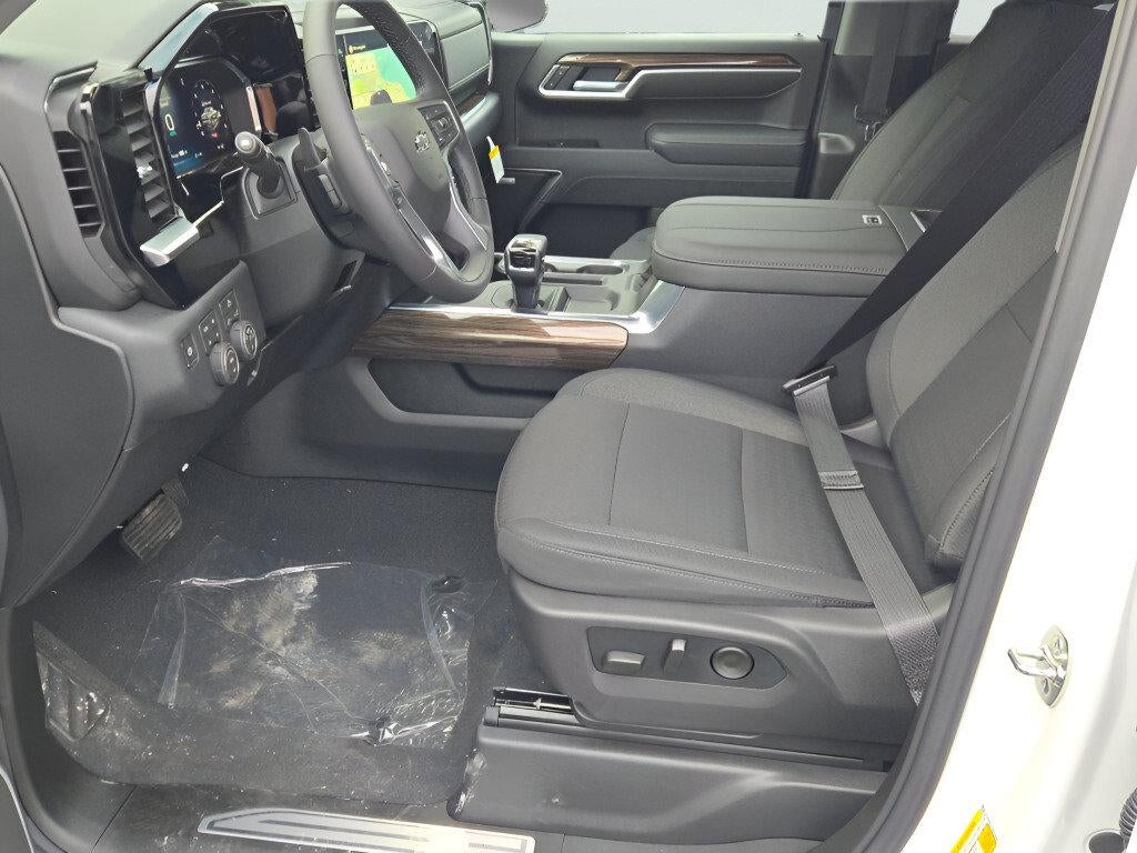 2026 Chevrolet Silverado 1500 Crew Cab Short Box 4-Wheel Drive RST