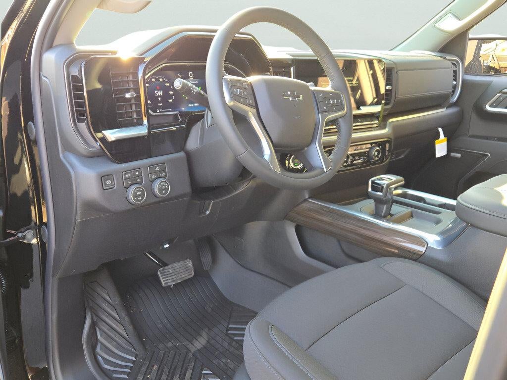 2026 Chevrolet Silverado 1500 Crew Cab Short Box 4-Wheel Drive RST