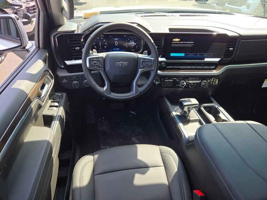 2026 Chevrolet Silverado 1500 Crew Cab Short Box 4-Wheel Drive RST