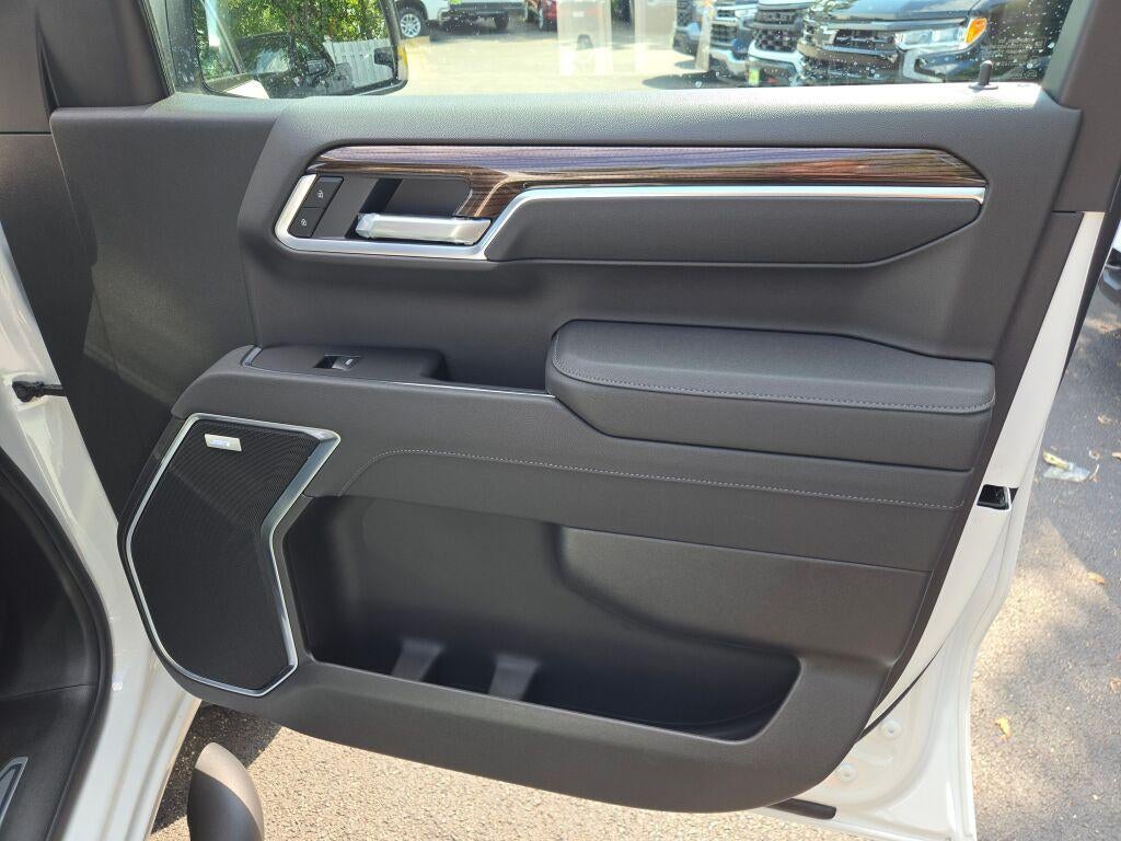 2026 Chevrolet Silverado 1500 Crew Cab Short Box 4-Wheel Drive RST