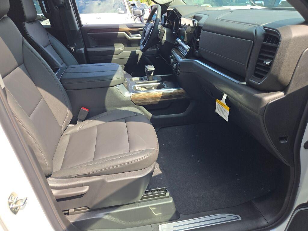 2026 Chevrolet Silverado 1500 Crew Cab Short Box 4-Wheel Drive RST