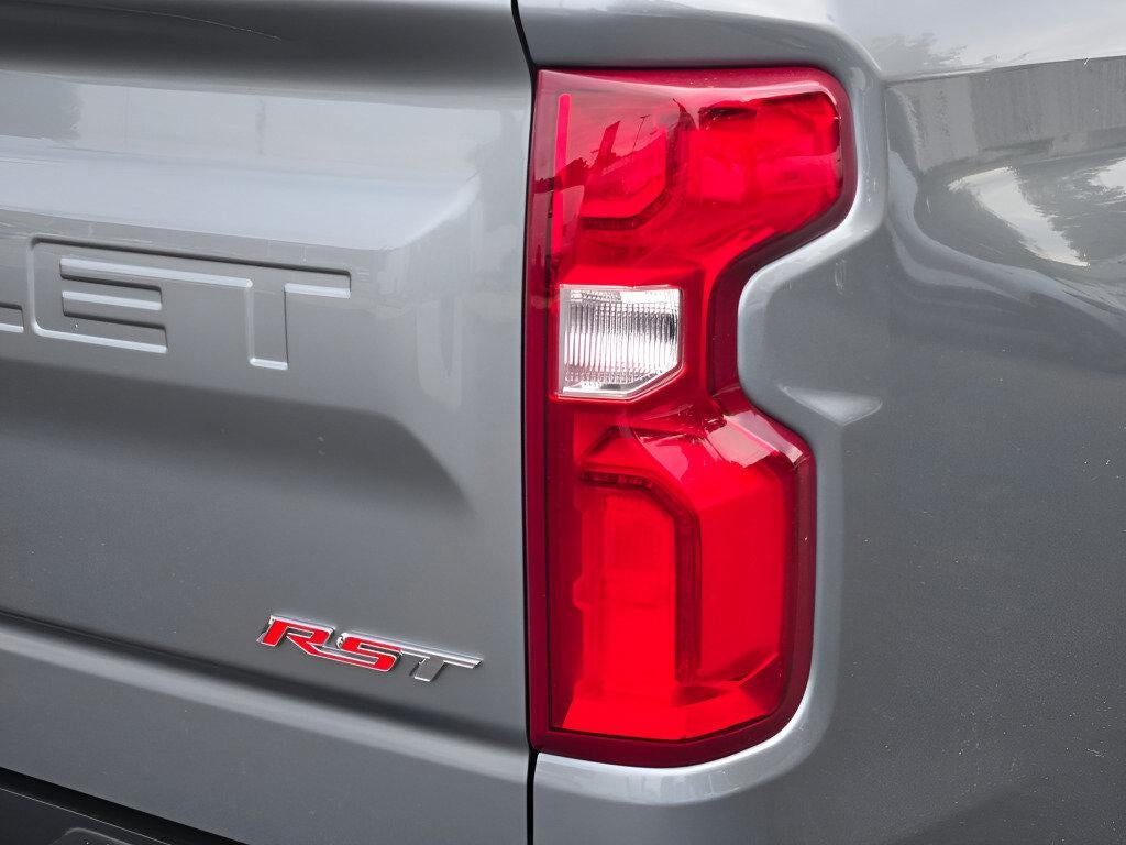 2026 Chevrolet Silverado 1500 Crew Cab Short Box 4-Wheel Drive RST