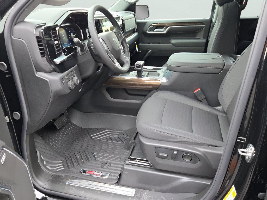 2026 Chevrolet Silverado 1500 Crew Cab Short Box 4-Wheel Drive RST