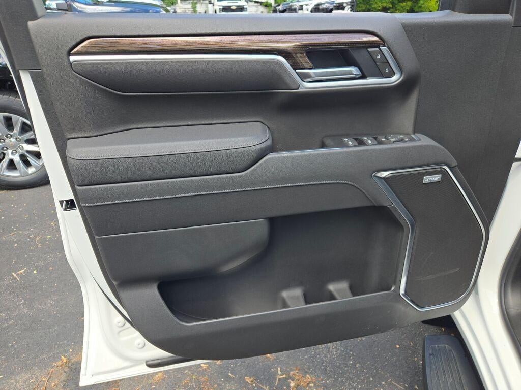 2026 Chevrolet Silverado 1500 Crew Cab Short Box 4-Wheel Drive RST