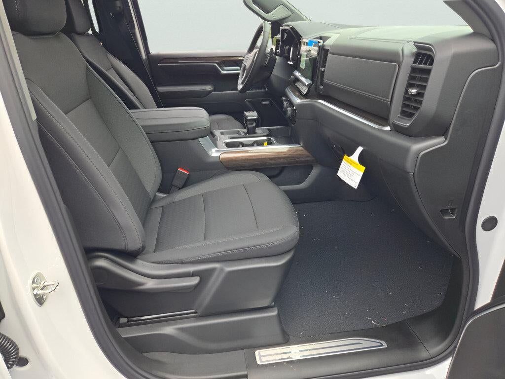 2026 Chevrolet Silverado 1500 Crew Cab Short Box 4-Wheel Drive RST