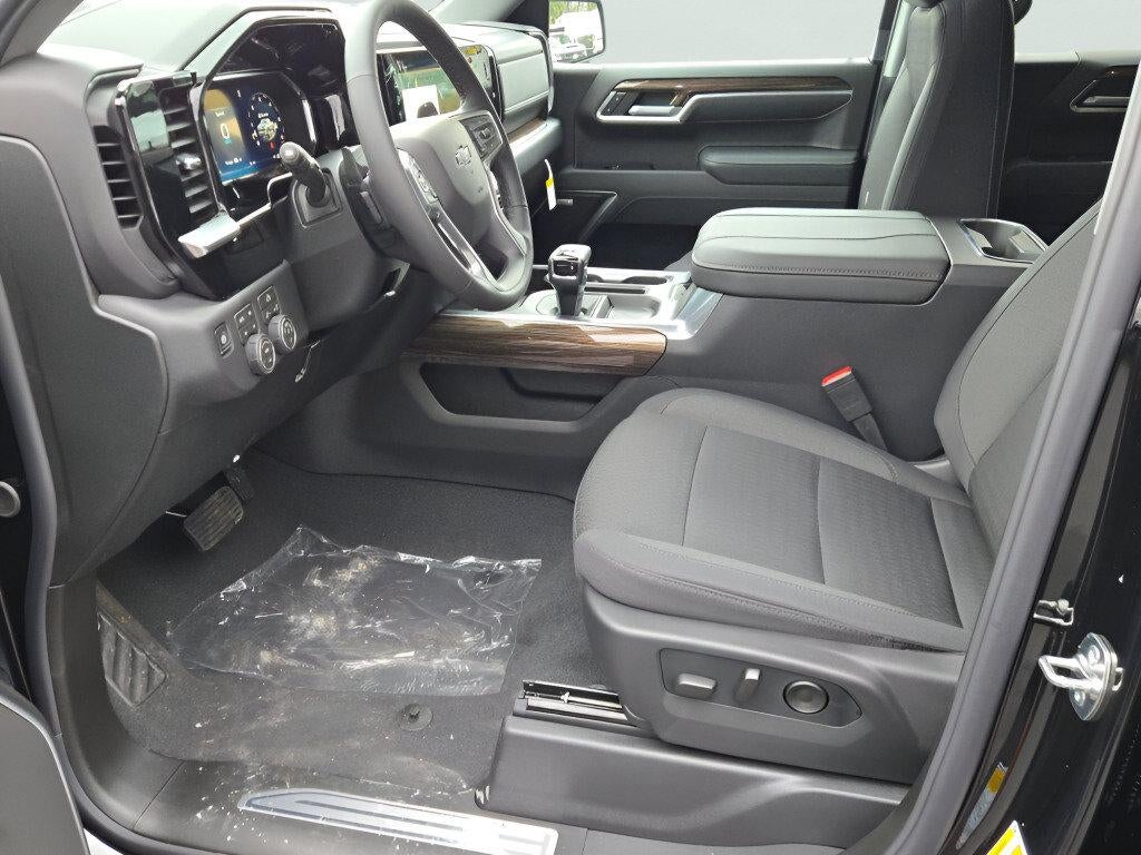 2026 Chevrolet Silverado 1500 Crew Cab Short Box 4-Wheel Drive RST