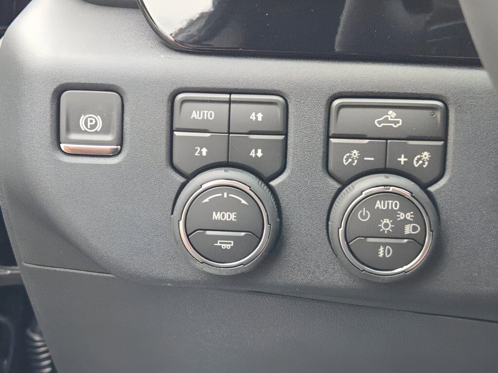 2026 Chevrolet Silverado 1500 Crew Cab Short Box 4-Wheel Drive RST