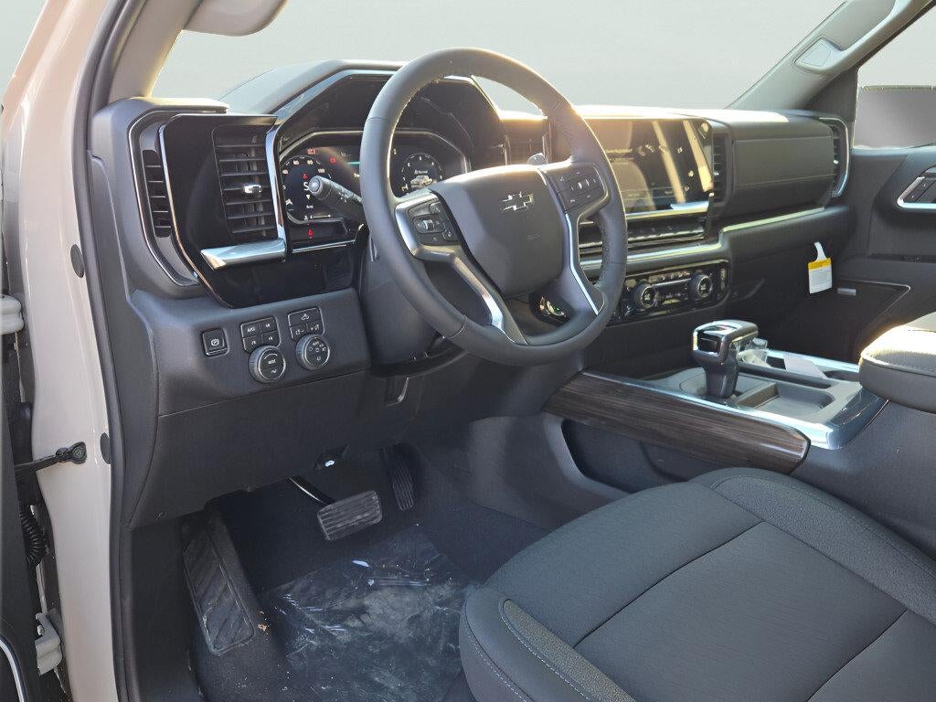 2026 Chevrolet Silverado 1500 Crew Cab Short Box 4-Wheel Drive RST