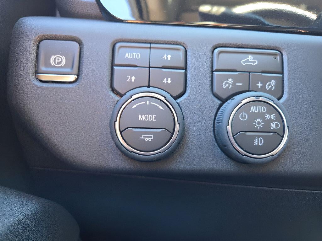 2026 Chevrolet Silverado 1500 Crew Cab Short Box 4-Wheel Drive RST