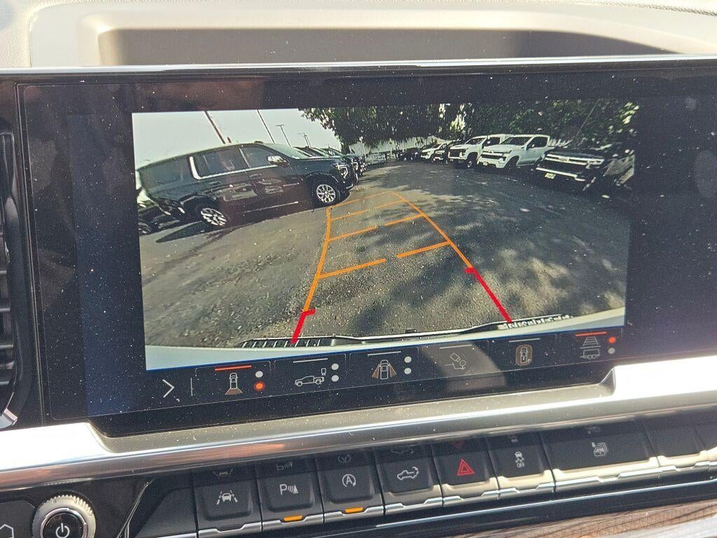 2026 Chevrolet Silverado 1500 Crew Cab Short Box 4-Wheel Drive RST