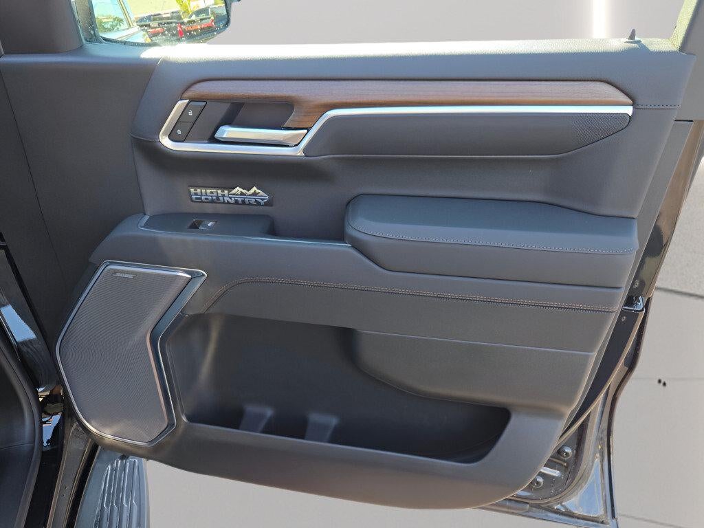 2026 Chevrolet Silverado 1500 Crew Cab Short Box 4-Wheel Drive High Country