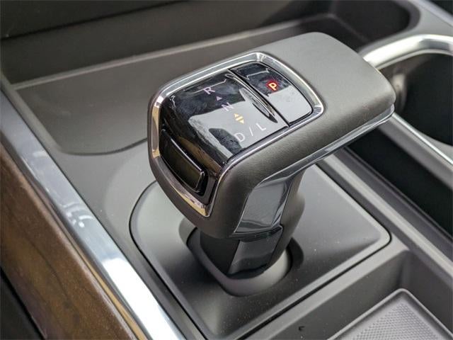 2026 Chevrolet Silverado 1500 Crew Cab Short Box 4-Wheel Drive High Country