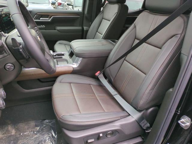 2026 Chevrolet Silverado 1500 Crew Cab Short Box 4-Wheel Drive High Country