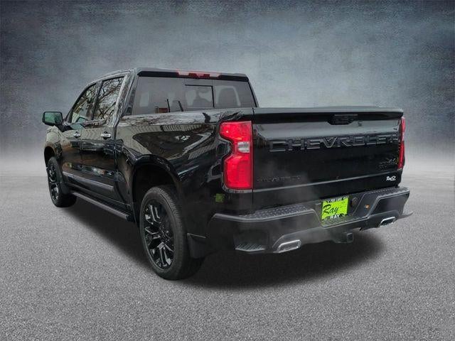 2026 Chevrolet Silverado 1500 Crew Cab Short Box 4-Wheel Drive High Country