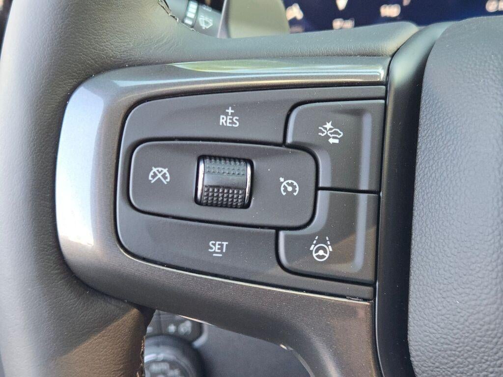 2026 Chevrolet Silverado 1500 Crew Cab Short Box 4-Wheel Drive High Country
