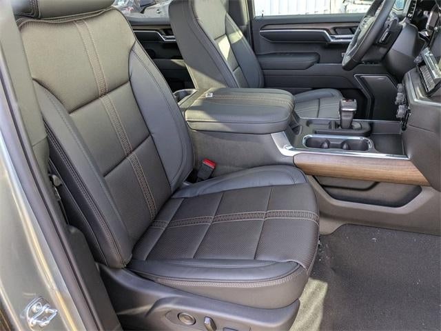 2026 Chevrolet Silverado 1500 Crew Cab Short Box 4-Wheel Drive High Country