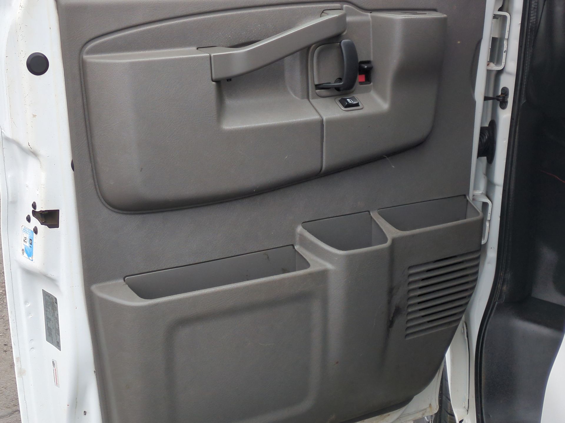 2017 Chevrolet Express Cargo 3500 Base