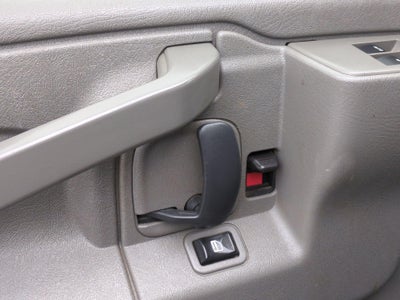 2017 Chevrolet Express Cargo 3500 Base