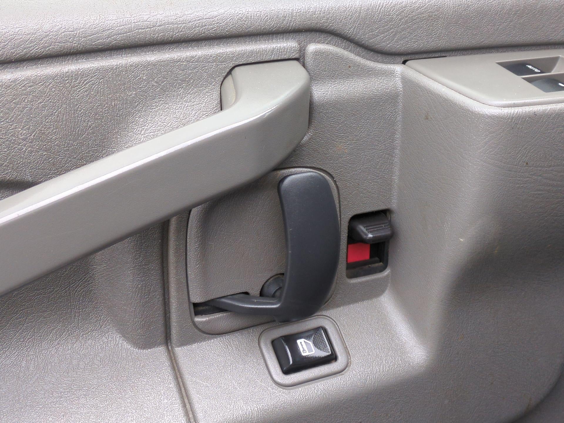 2017 Chevrolet Express Cargo 3500 Base