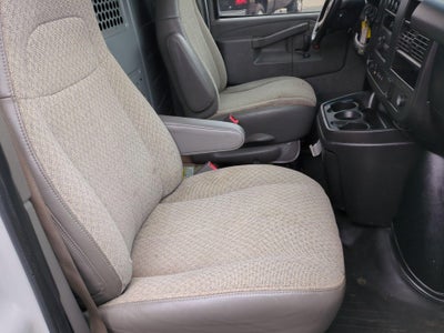 2017 Chevrolet Express Cargo 3500 Base