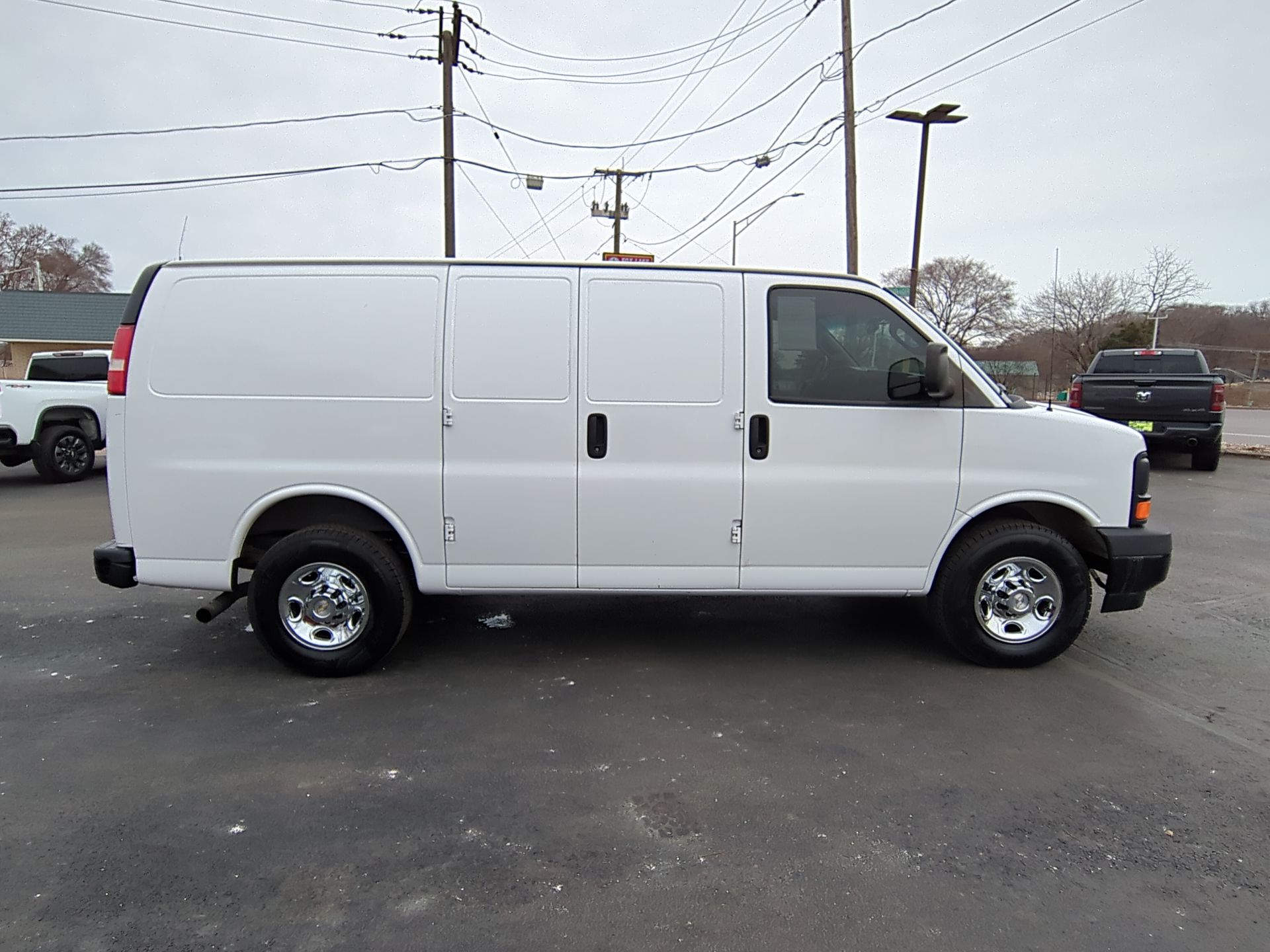 2017 Chevrolet Express Cargo 3500 Base