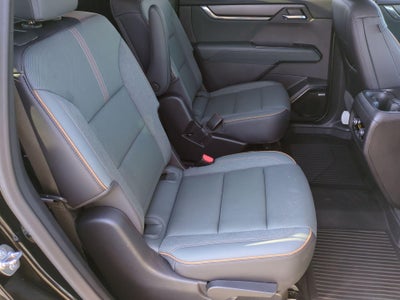 2024 GMC Acadia AT4