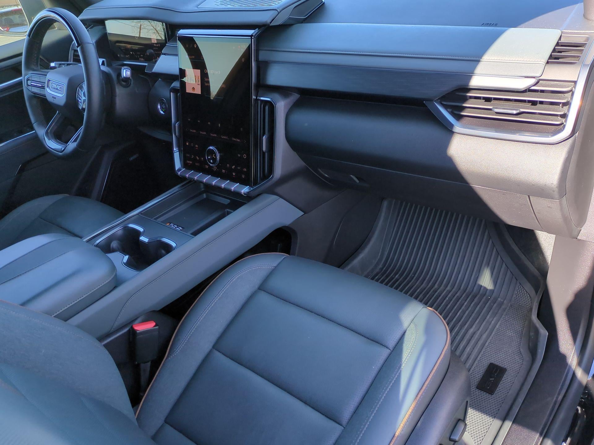 2024 GMC Acadia AT4