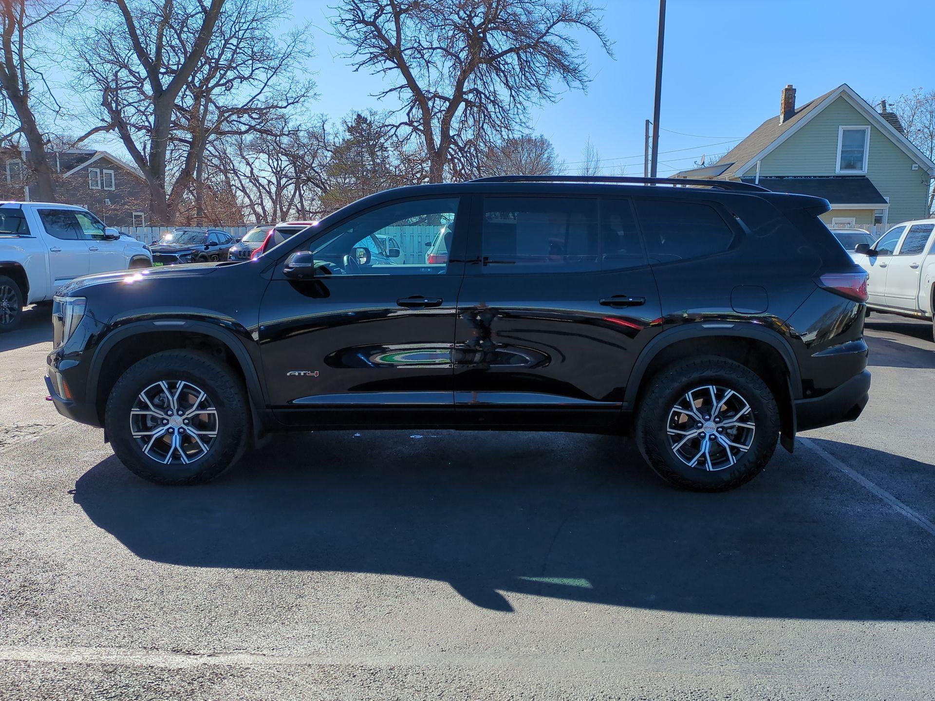 2024 GMC Acadia AT4
