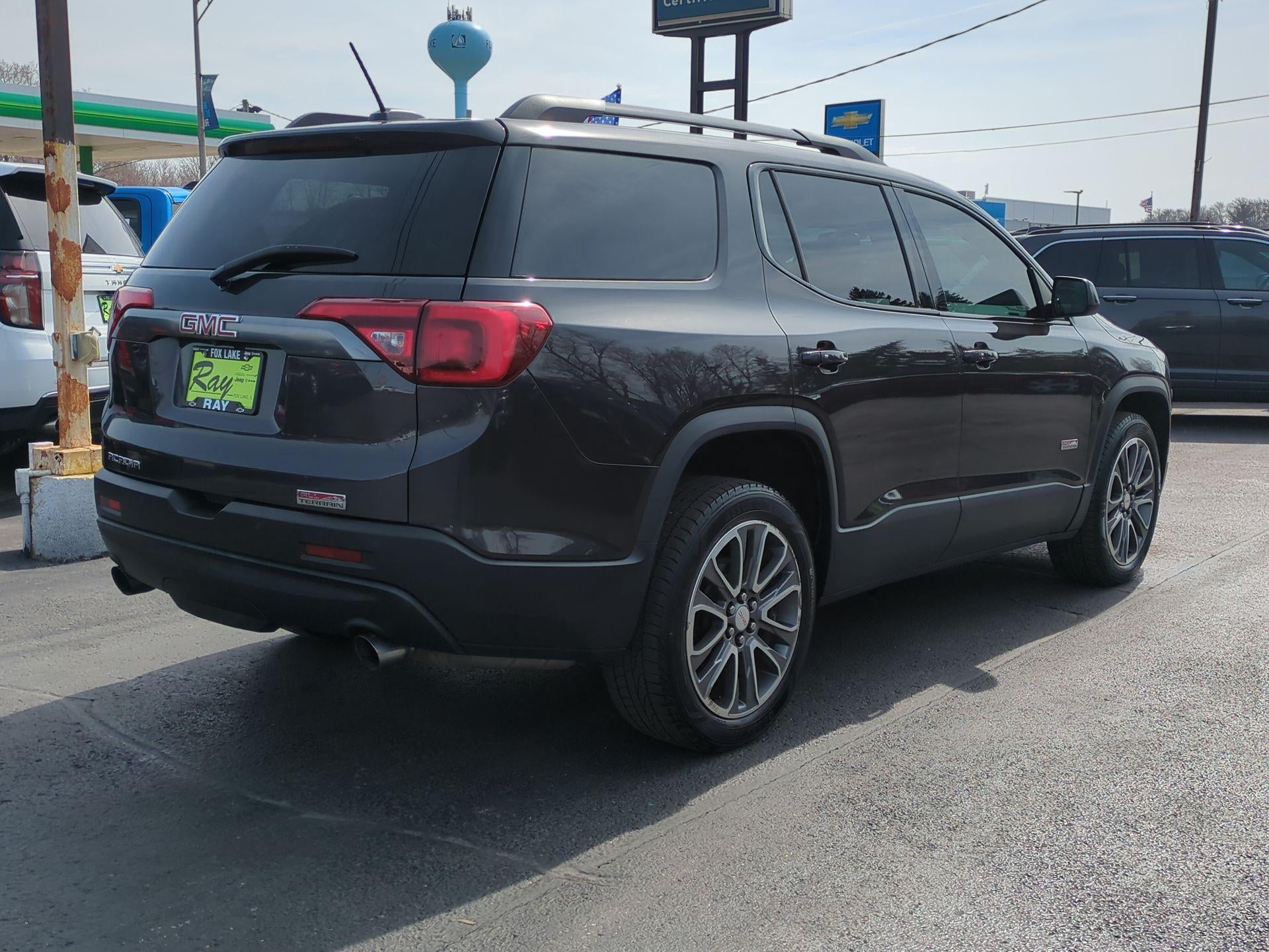 2017 GMC Acadia SLT