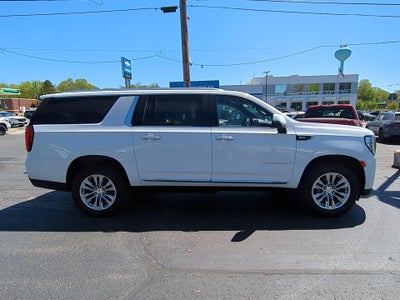 2024 GMC Yukon XL SLT