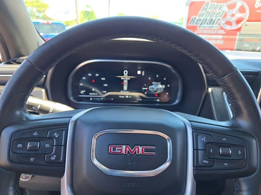 2023 GMC Yukon XL SLT
