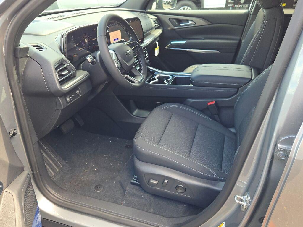 2027 Chevrolet Traverse LT w/1LT