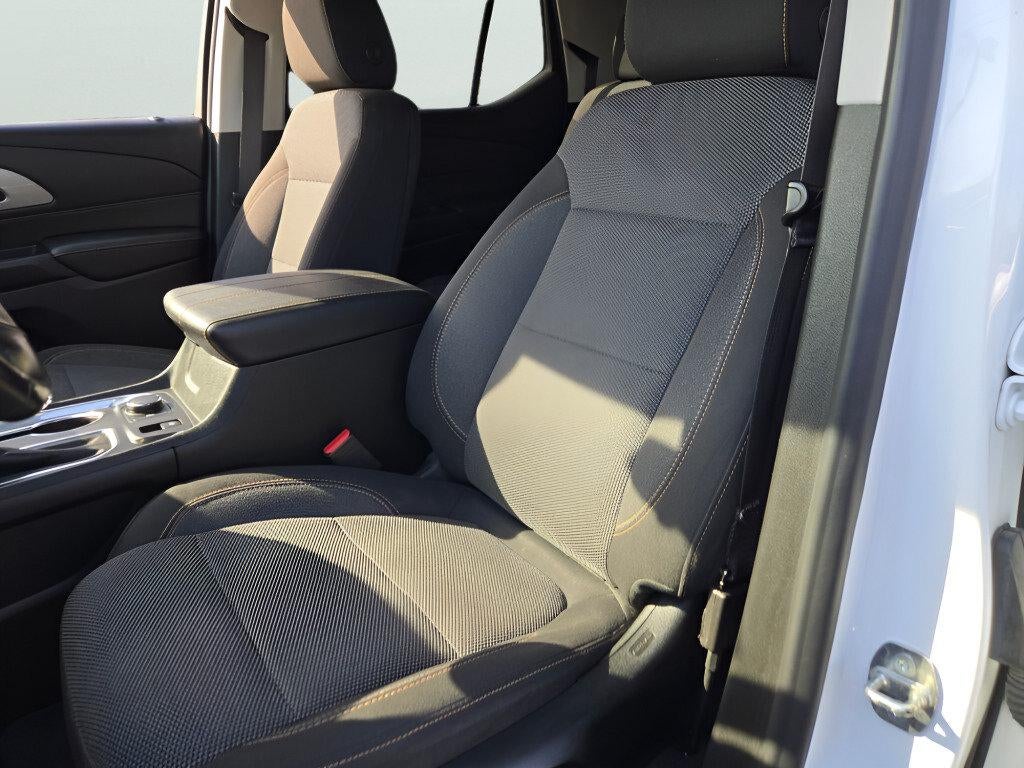 2019 Chevrolet Traverse 1LT - Photo 32