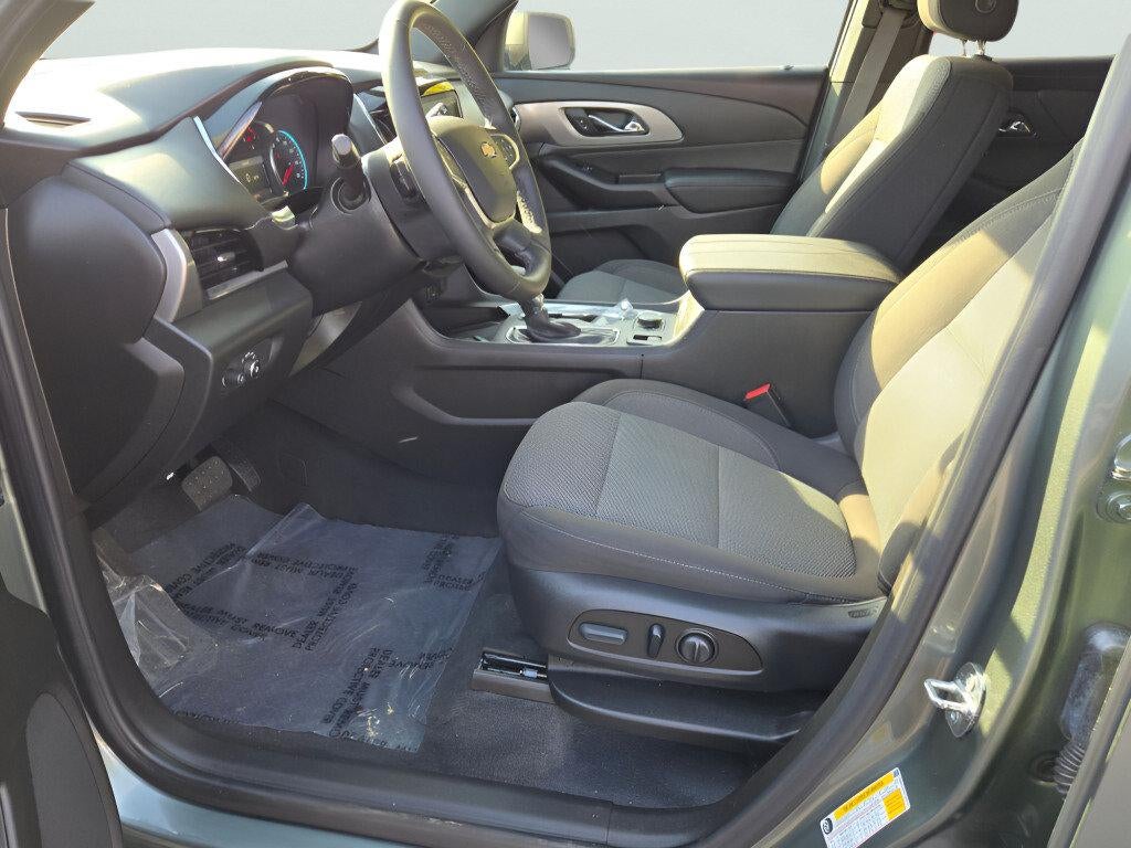 2023 Chevrolet Traverse 1LT - Photo 28