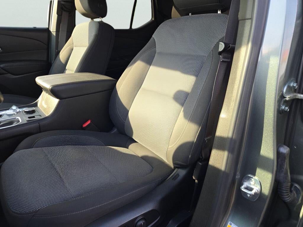 2023 Chevrolet Traverse 1LT - Photo 30