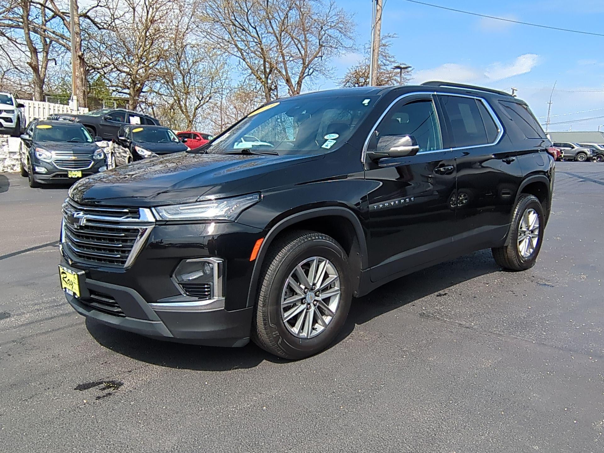 2023 Chevrolet Traverse LT Cloth