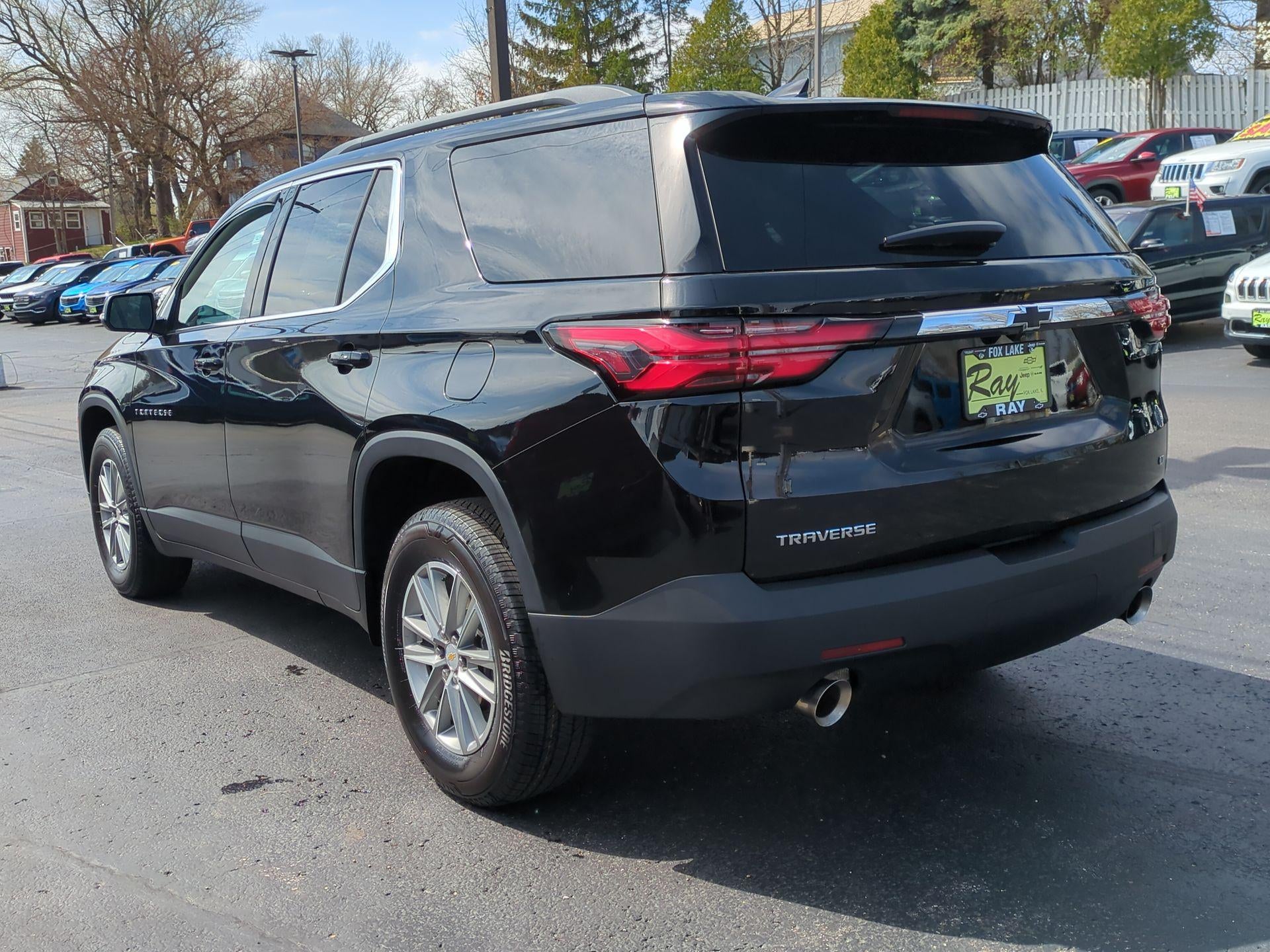 2023 Chevrolet Traverse LT Cloth