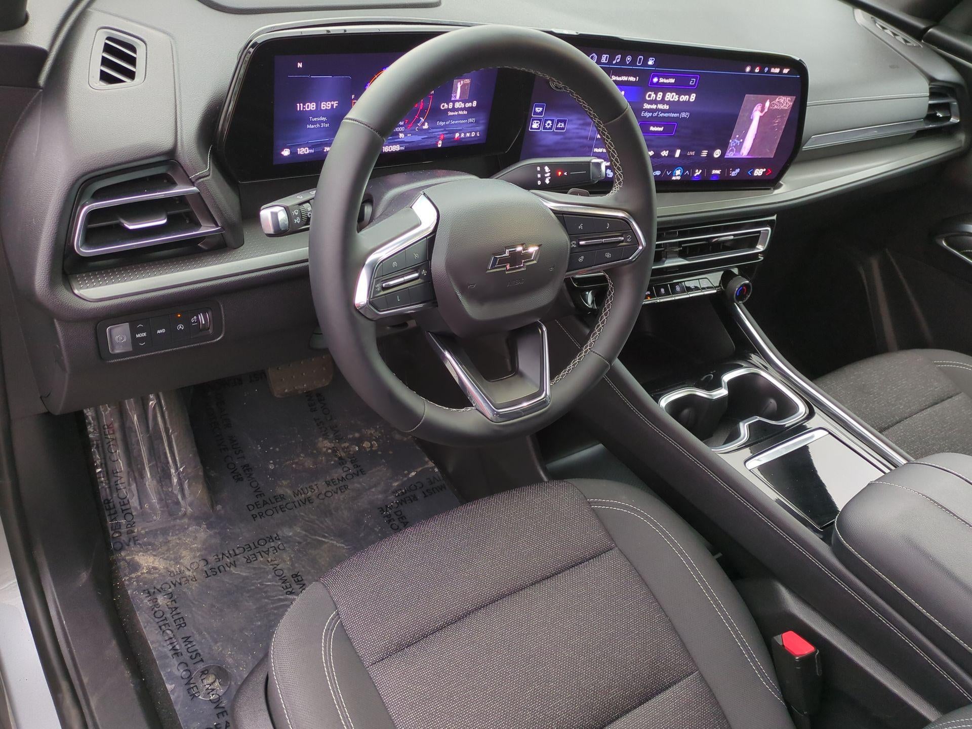 2024 Chevrolet Traverse LS