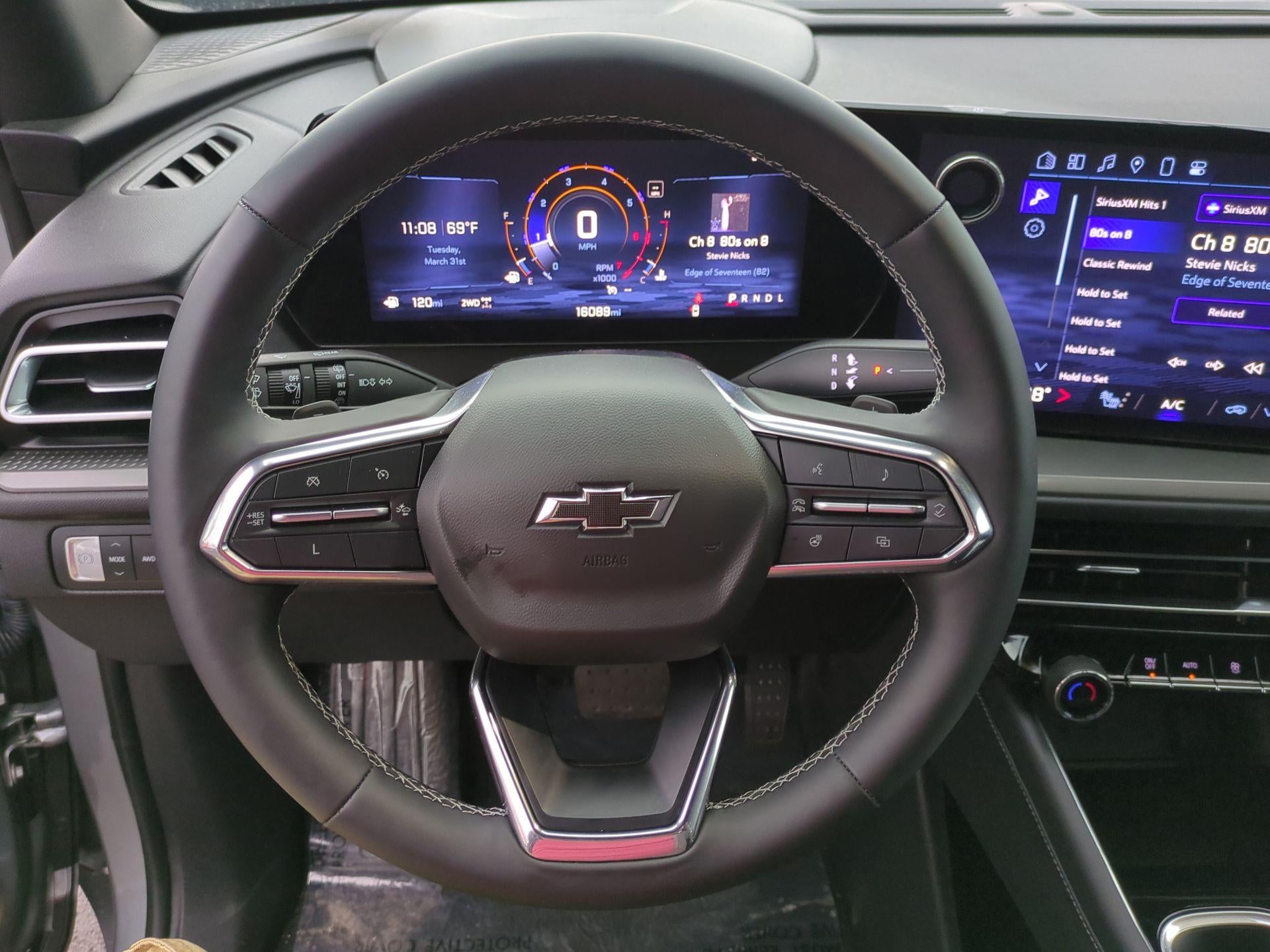 2024 Chevrolet Traverse LS