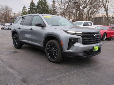 2024 Chevrolet Traverse LS
